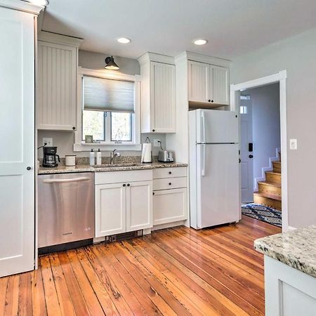 Mystic Refuge With Patio Less Than 1 Mi To Downtown! Exterior photo
