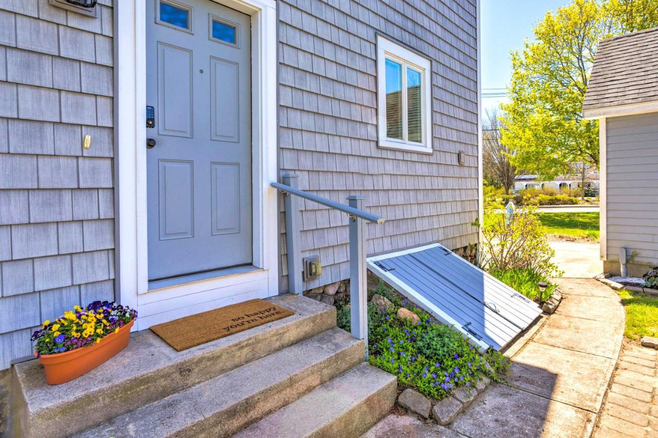 Mystic Refuge With Patio Less Than 1 Mi To Downtown! Exterior photo